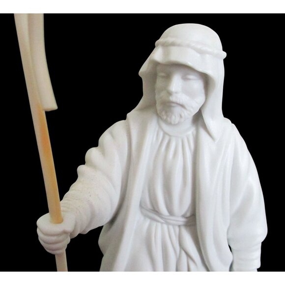 Avon Nativity Collectibles The Shepherd Figurine  - Vintage 1983 White Porcelain - Picture 6 of 10